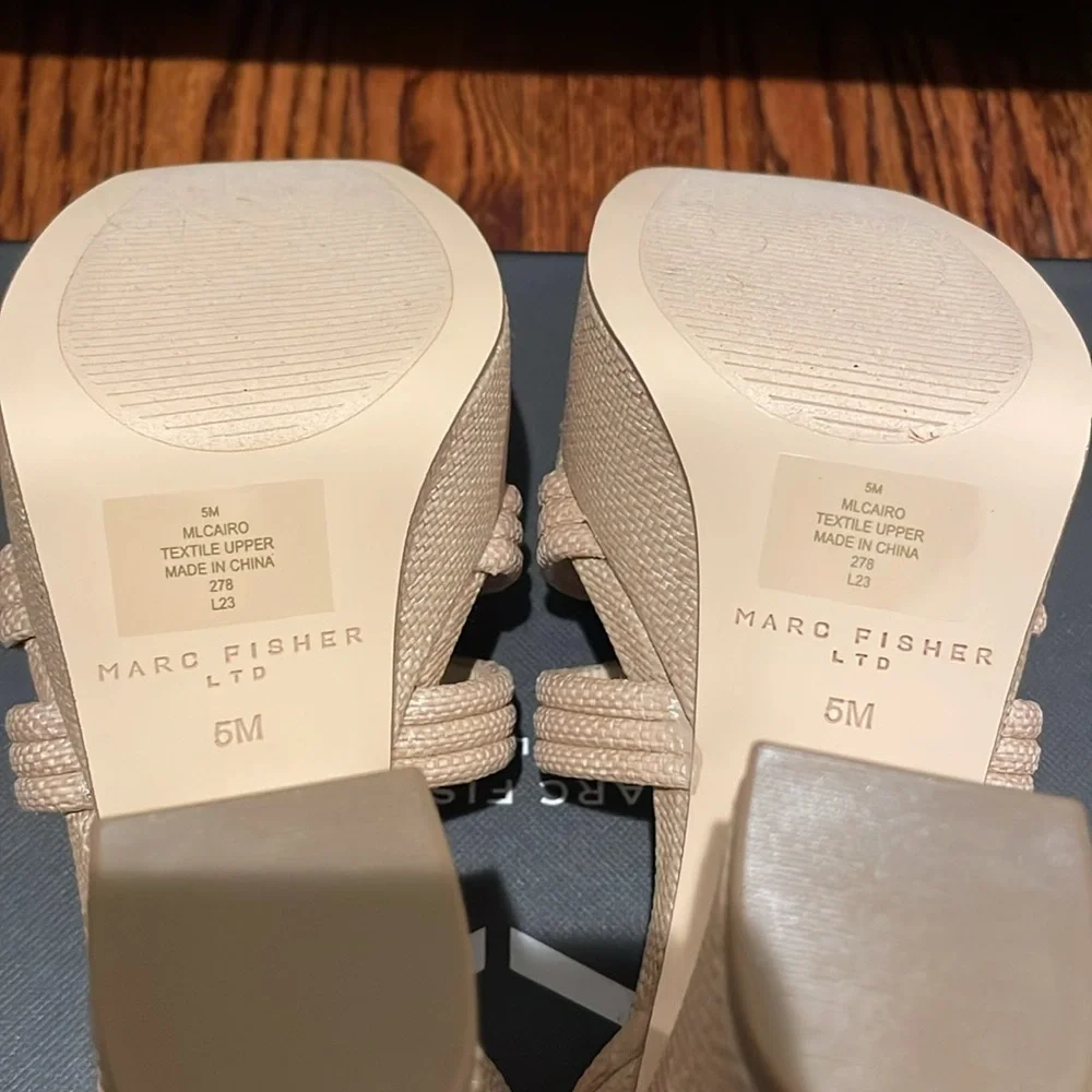 Marc Fisher LTD CAIRO Platform Sandal, Size 5, NWT - Picture 4 of 4